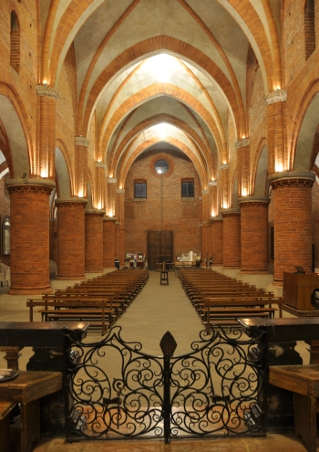 la chiesa vista dall'altare