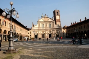 piazza ducale a vigevano