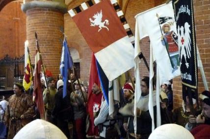 la processione dopo la santa messa in chiesa abbaziale